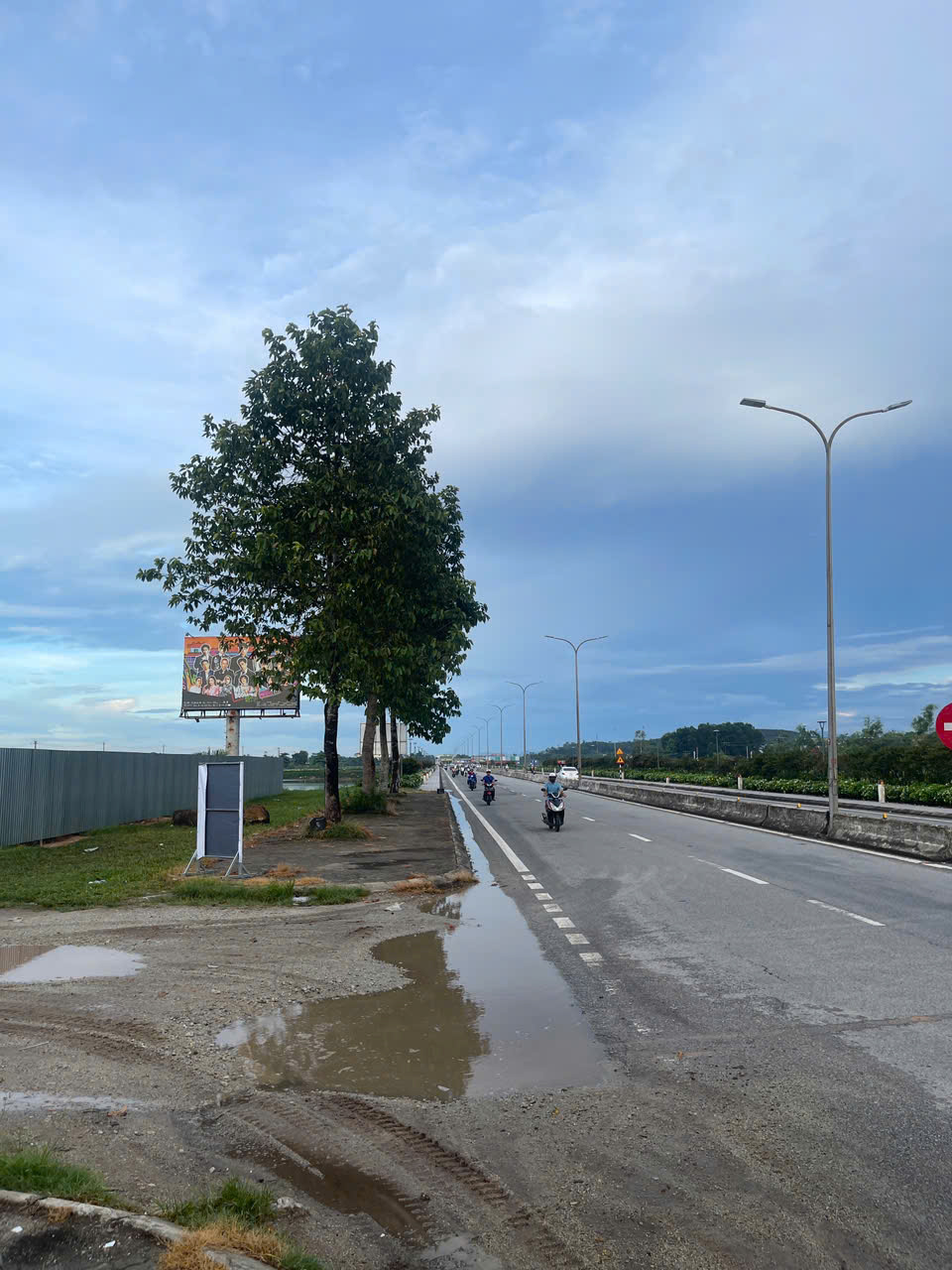 Ford Đà Lạt Đang xây